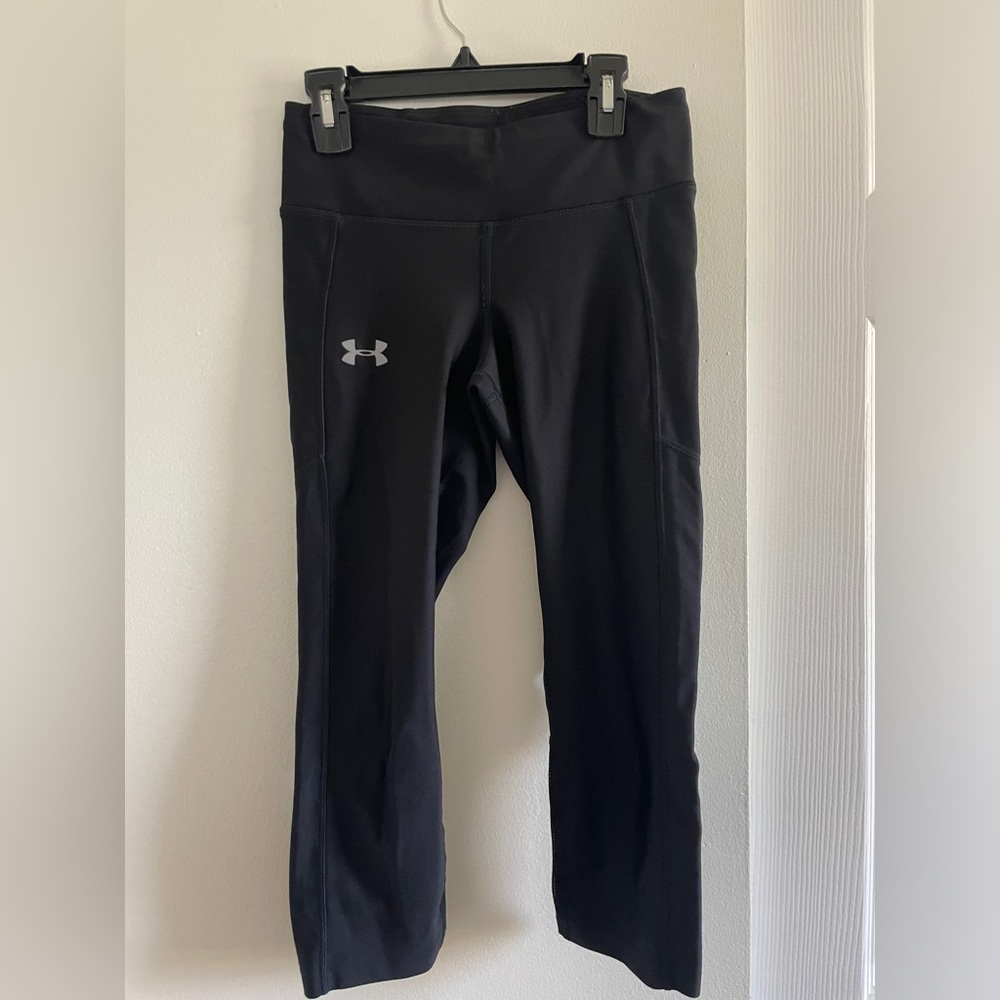 Under Armour Black Compression Capri Leggings with Pocket